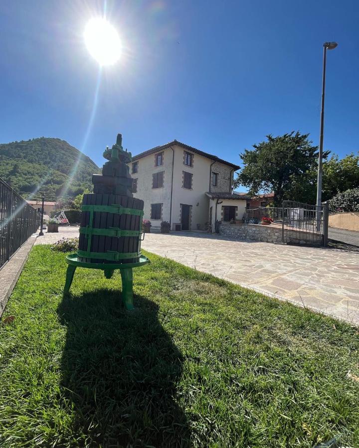 Casa Vacanze Vecchio Frantoio Residenza Leccino Spoleto Kültér fotó